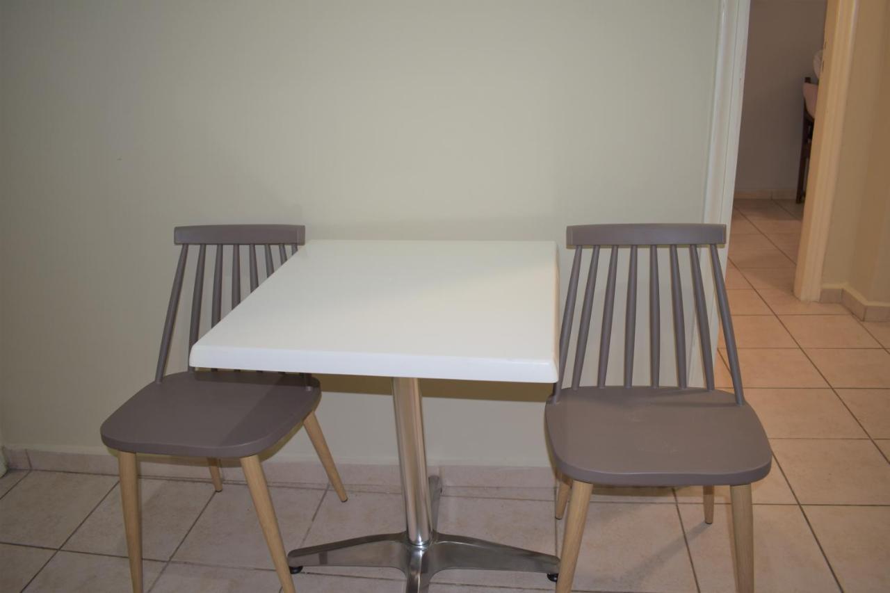 Great Location Comfort Flat Athene Buitenkant foto
